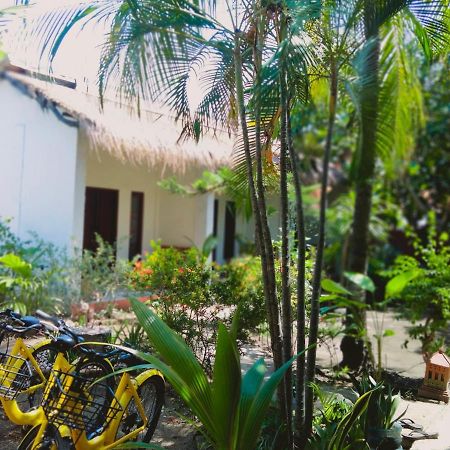 Maxal Bungalow Hotel Gili Air Buitenkant foto